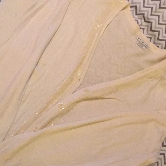 Sweater - Picture 2 of 3